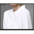 A blusa chiffon elegante do estilo cobre a imagem para mulheres com as luvas longas